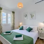 Nono Villa Splitska