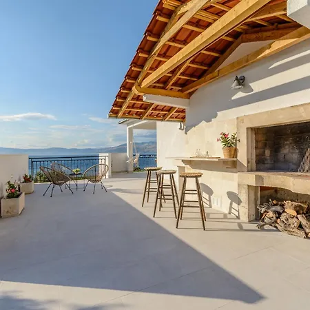 Nono Villa Splitska